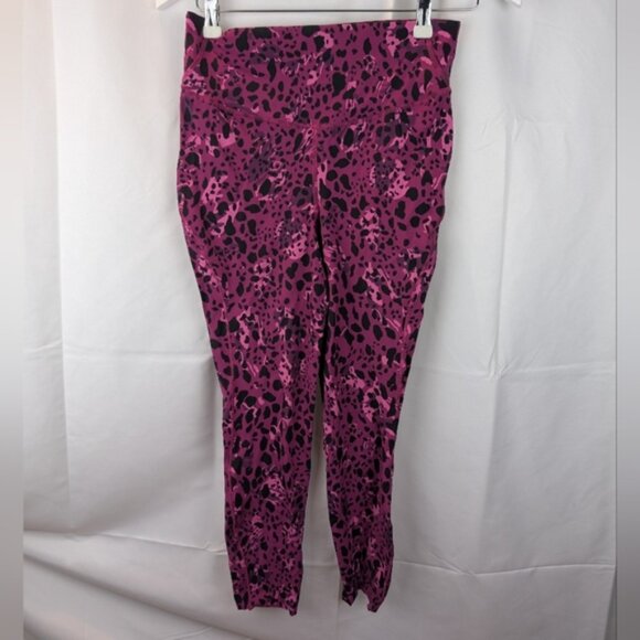 Lululemon Base Pace High-Rise Running Tight 25 size 8 in EUC - Picture 6 of 10